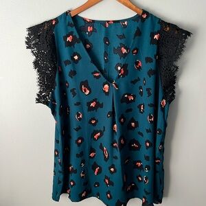 SHEIN Leopard Print V-Neck With Lace Sleeves